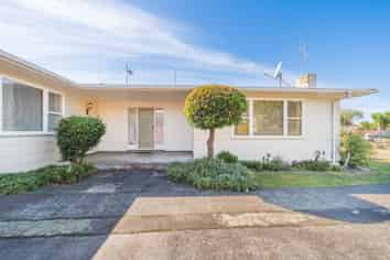 145 Tremaine Avenue, WESTBROOK