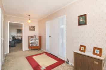 145 Tremaine Avenue, WESTBROOK