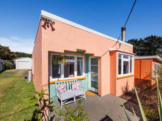 16 Chrystall Street, Foxton Beach