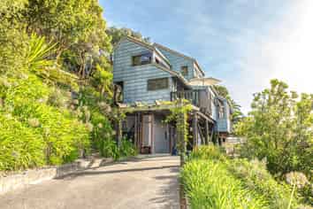 14 Ngatarua Road, Putiki