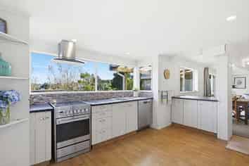 13 Downes Street, Titahi Bay