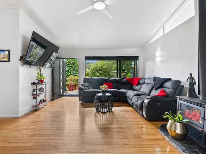 19 Huia Street, Whau Valley