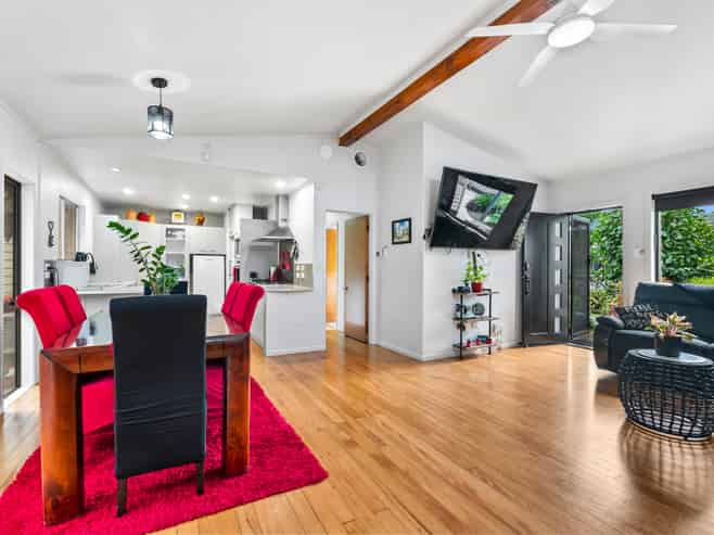 19 Huia Street, Whau Valley