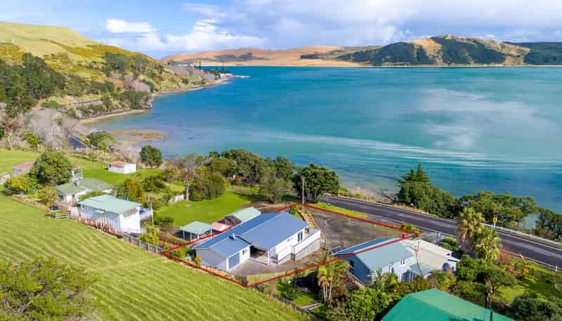 98 State Highway 12, OPONONI