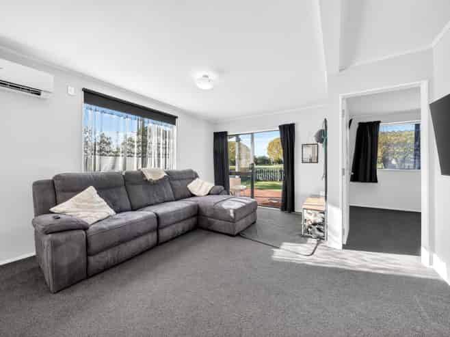 74 New York Street, Martinborough