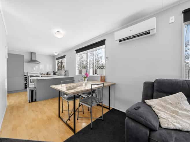 74 New York Street, Martinborough