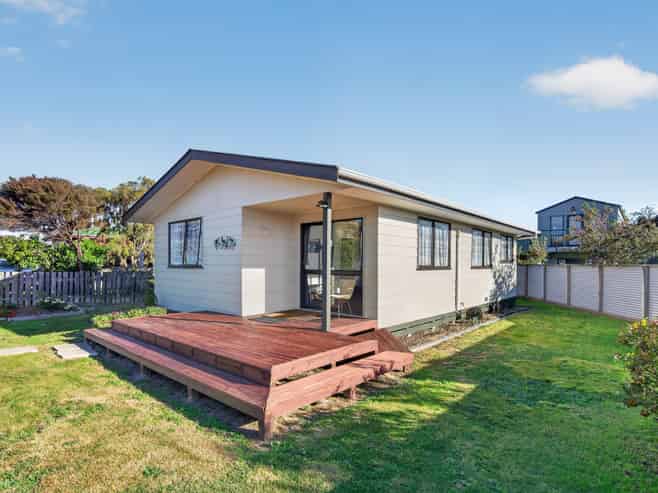 74 New York Street, Martinborough