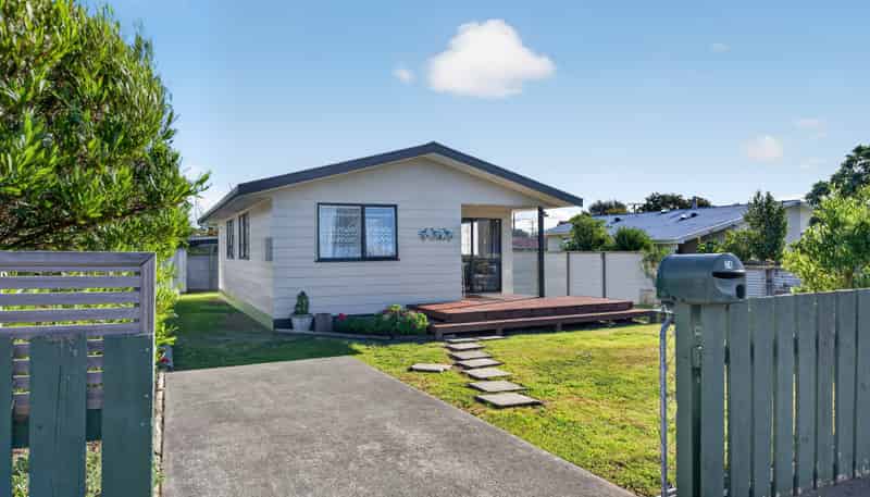 74 New York Street, Martinborough