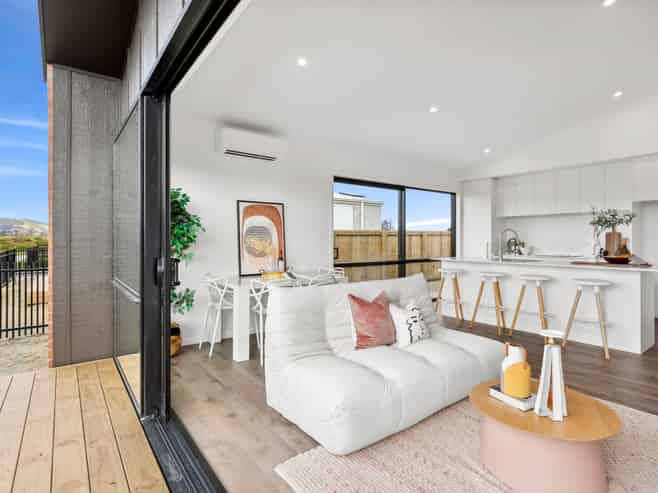 14 One Haruru Street, Cambridge