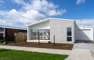 14 One Haruru Street, Cambridge