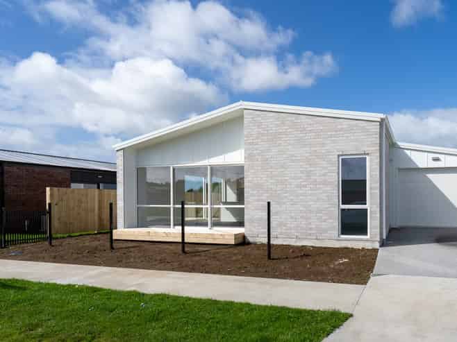 14 One Haruru Street, Cambridge