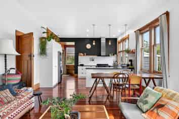 72 Strasbourge Street, Martinborough