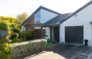 4 Corwen Place, Mayfair