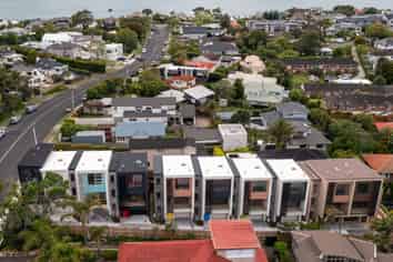 3/33 Williamson Avenue, Belmont