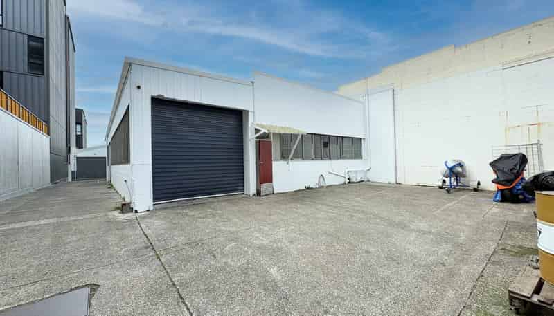 9B  Spring Street, Onehunga
