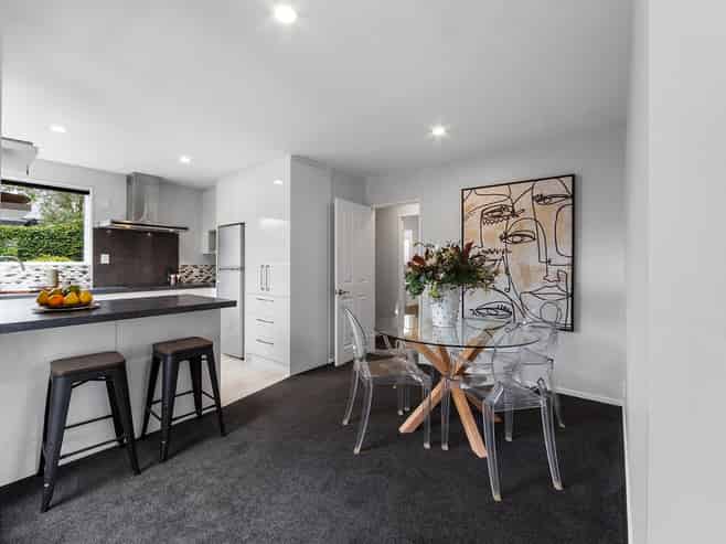 2/8 Galway Avenue, Bryndwr