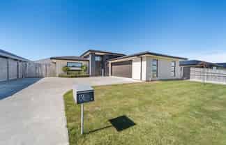 136 Pharazyn Street, Feilding