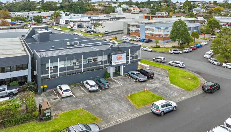 1 Colway Place, Wairau Valley