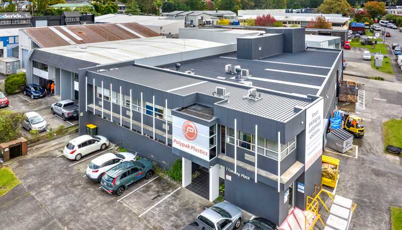 1 Colway Place, Wairau Valley