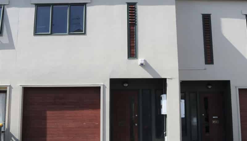 2/12 Ambrico Place, New Lynn