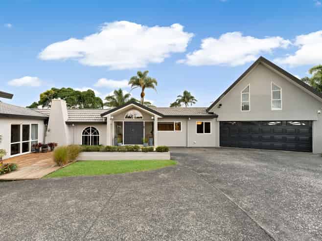 35 Cloverfields Drive, Waimauku