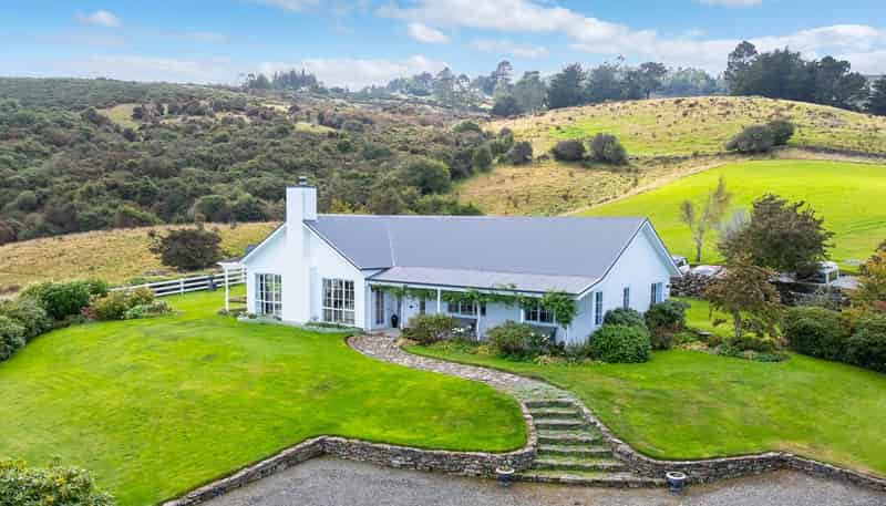 532 Pine Hill Road, Pine Hill