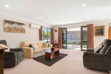 32 Masefield Street, Stoke