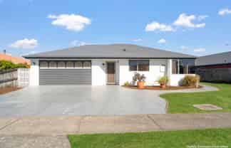 32 Masefield Street, Stoke