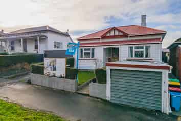 14 Memorial Avenue, Parkside