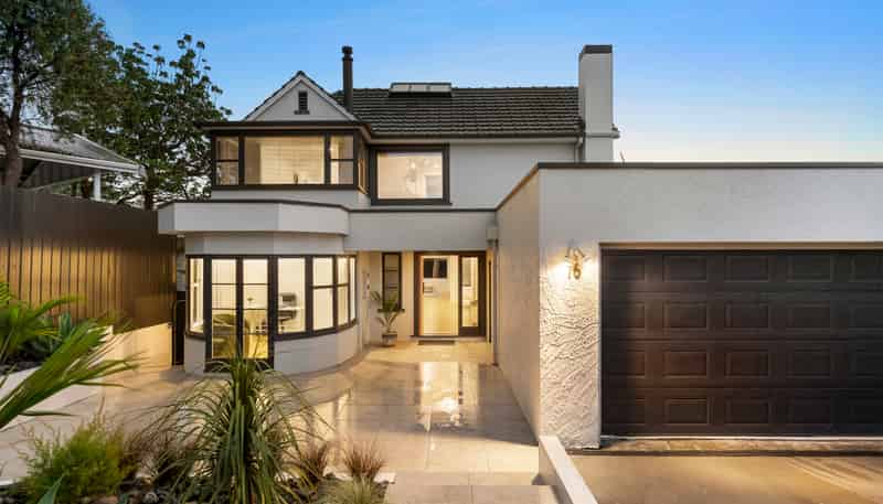 16 Waiatarua Road, Remuera