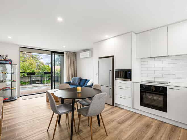 40D Titirangi Road, New Lynn