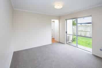 14 Rene Way, Huntington