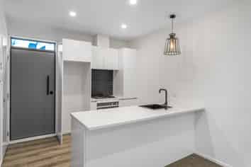 8/69 Allendale Road , Mount Albert