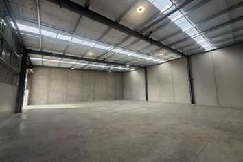 For Lease – Unit 5