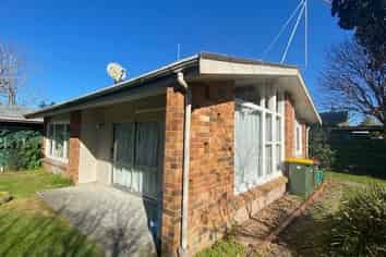 2/8 May Street, Hillcrest