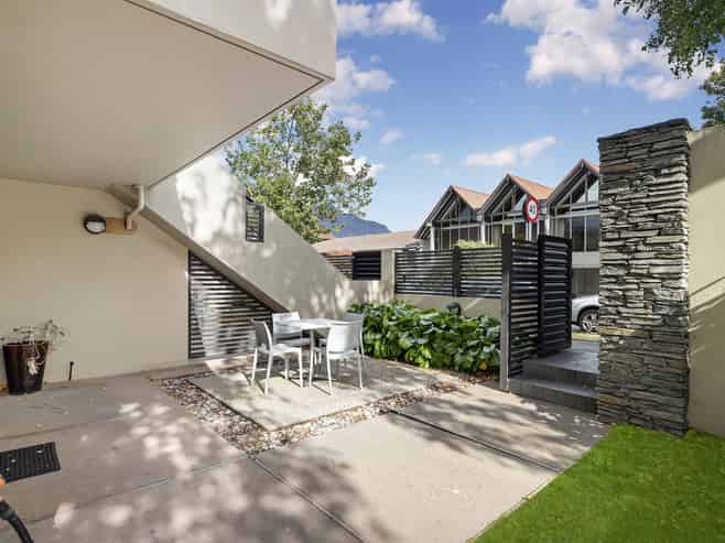 1/3 Adelaide Street, Queenstown