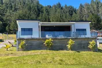 24 Panorama Parade, Pauanui