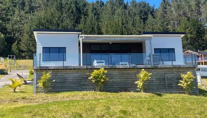 24 Panorama Parade, Pauanui