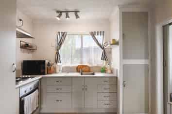 2B Darroch Street, Fairy Springs