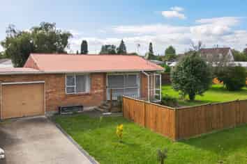 2B Darroch Street, Fairy Springs