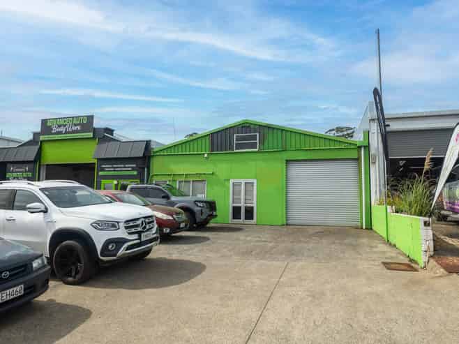 PRIME POSITION, EXCEPTIONAL VALUE
