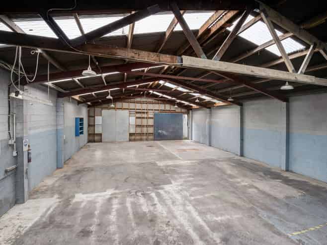 PRIME POSITION, EXCEPTIONAL VALUE
