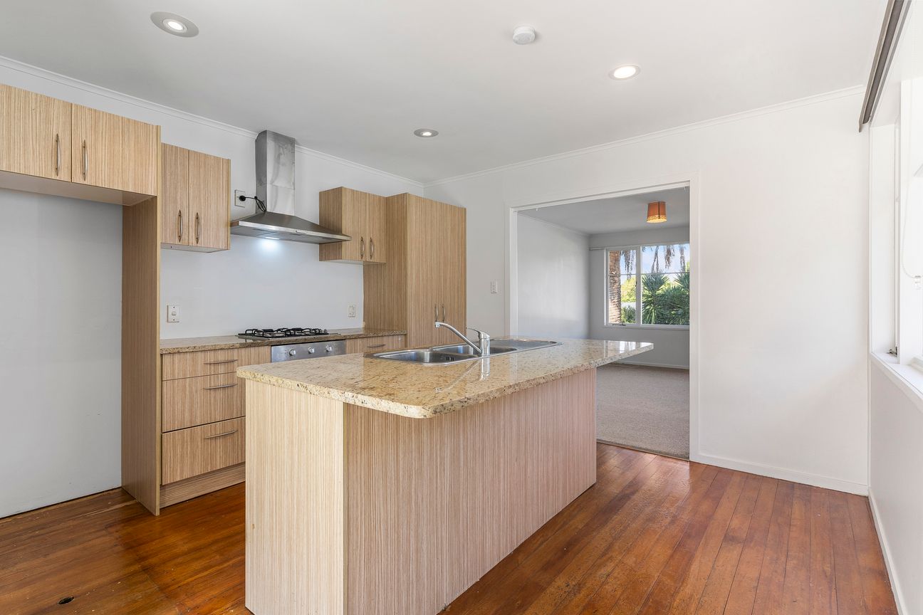 Leasehold Where Flexibility is Abundant - Must be Sold - Vista 5