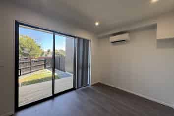2/17 Barneys Farm Road, Clendon Park
