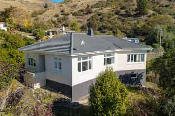 34 Branxholm Street, Roxburgh