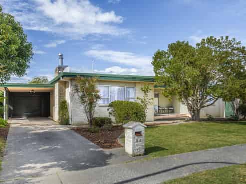 34 Konini Crescent, Pirimai