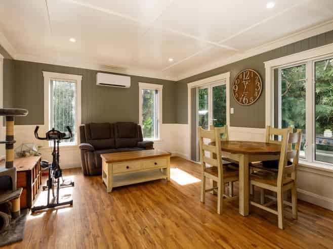 16 Angle Street, Picton