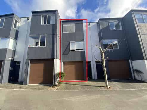 35/120 Rintoul Street, Newtown