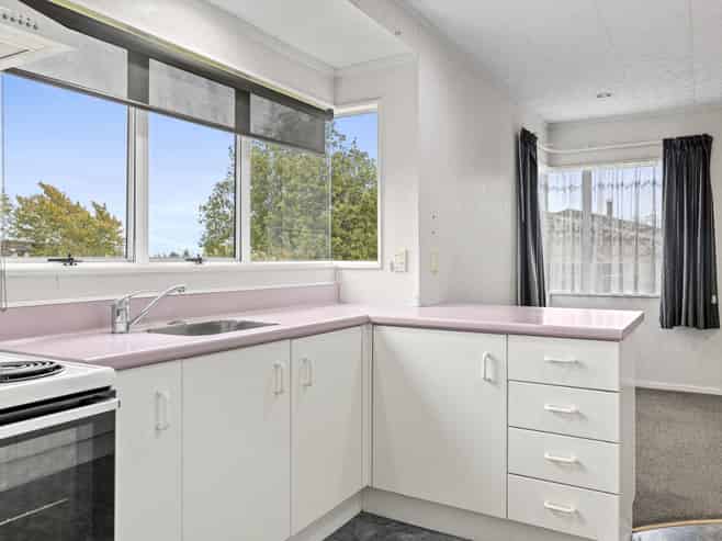 82 Grace Crescent, Richmond Heights