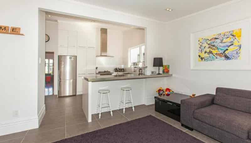 12 Beach Street, Petone